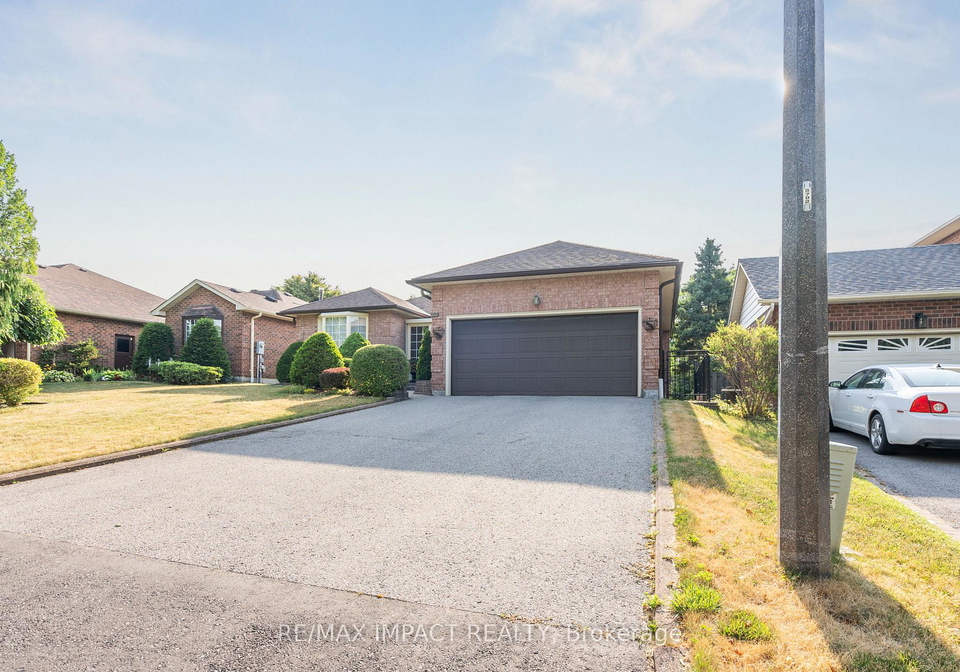 145-hialeah-crescent-whitby-ontario-e12472078