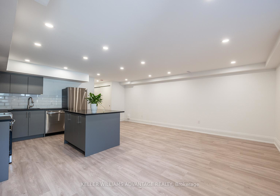 40-sarah-ashbridge-avenue-toronto-ontario-e12472328