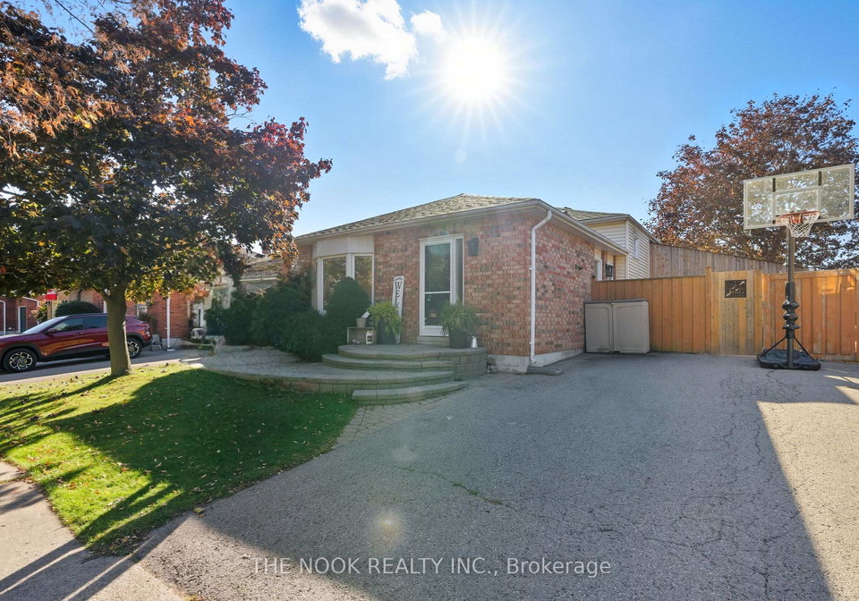 90-centerfield-drive-clarington-ontario-e12473092