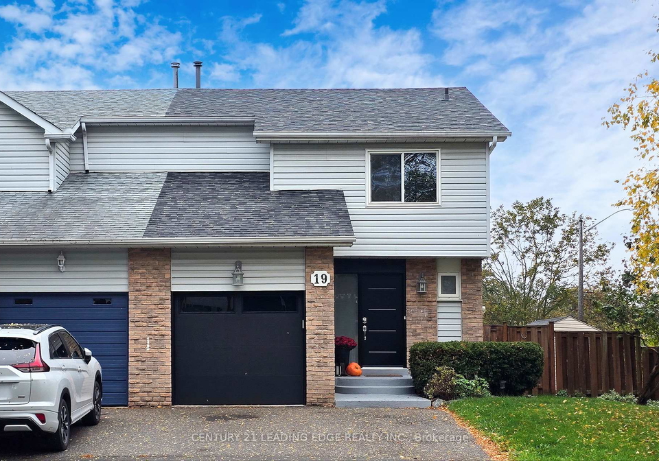 19-goodfellow-street-whitby-ontario-e12473442