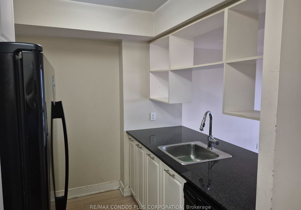 135-village-green-square-scarborough-ontario-e12474659