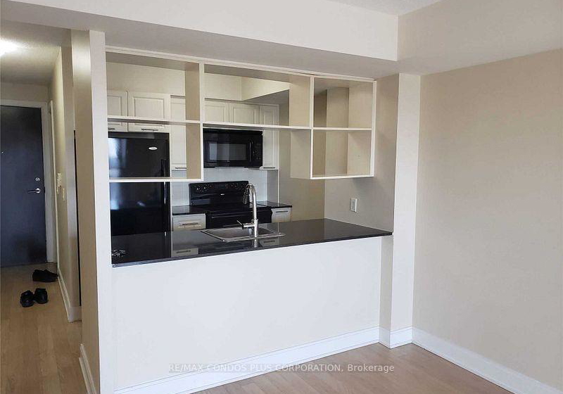 135-village-green-square-scarborough-ontario-e12474659