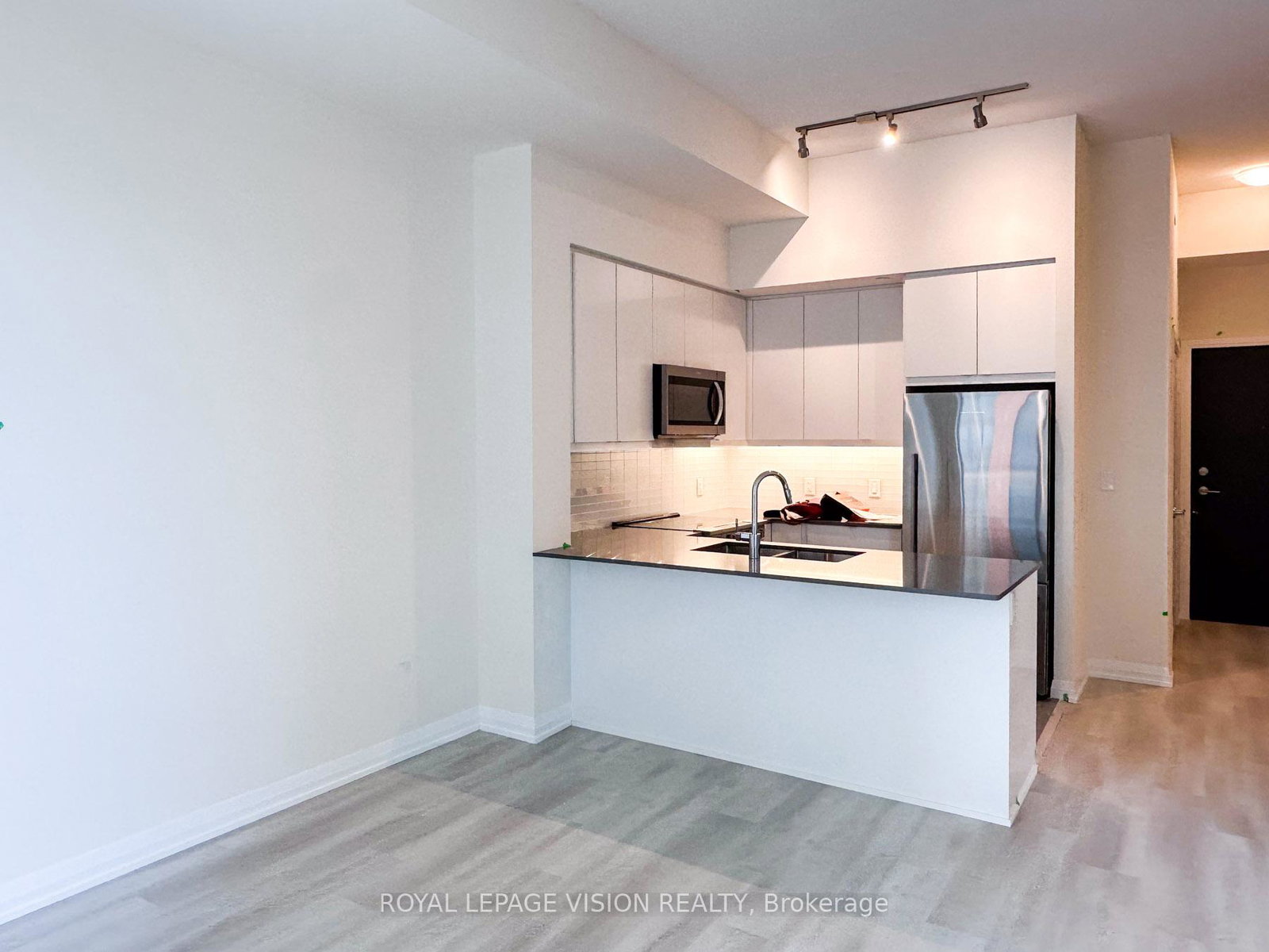 3260-sheppard-avenue-e-scarborough-ontario-e12475221