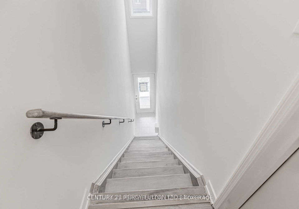 2550-castlegate-crossing-drive-pickering-ontario-e12475625