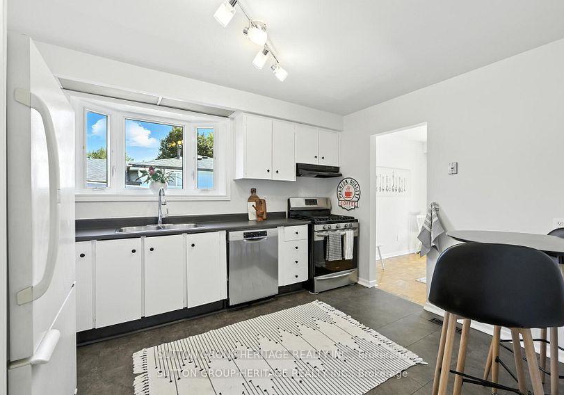 93-lincoln-street-ajax-ontario-e12475734