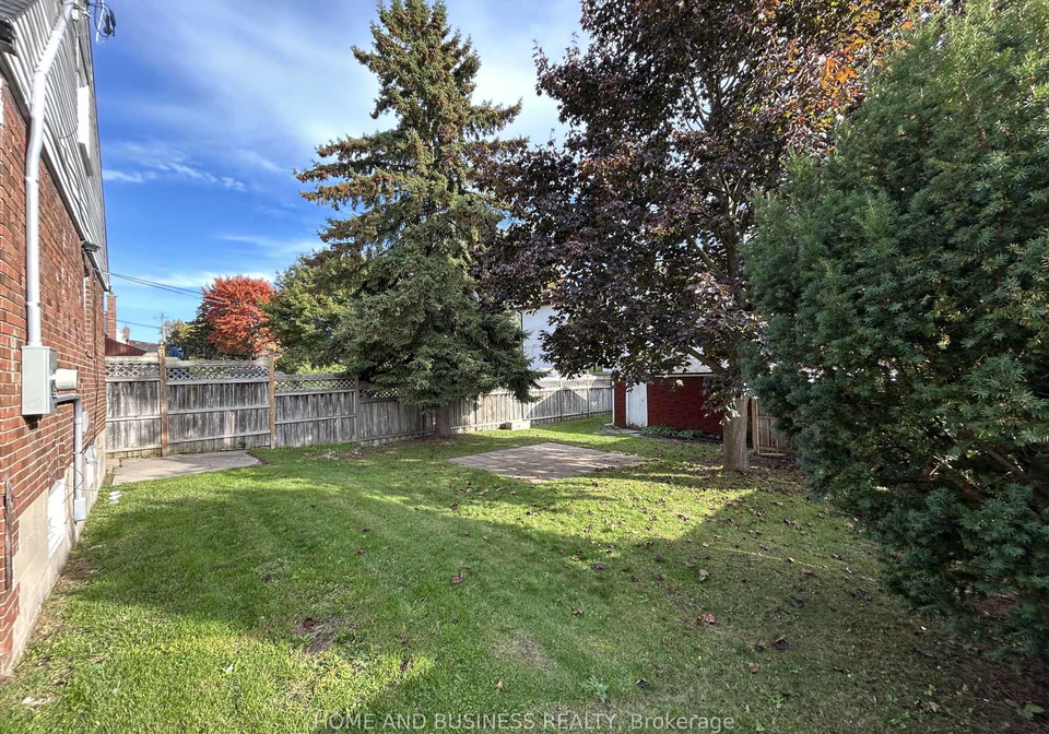 35-mack-avenue-scarborough-ontario-e12475912