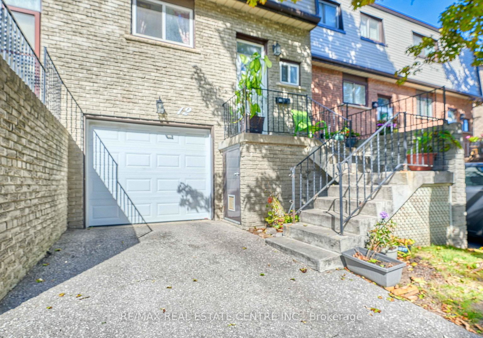 1945-denmar-road-pickering-ontario-e12476124
