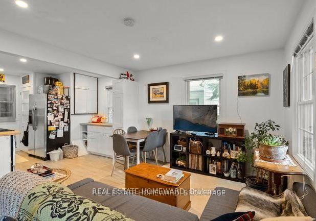 4-warvet-crescent-east-york-ontario-e12476855