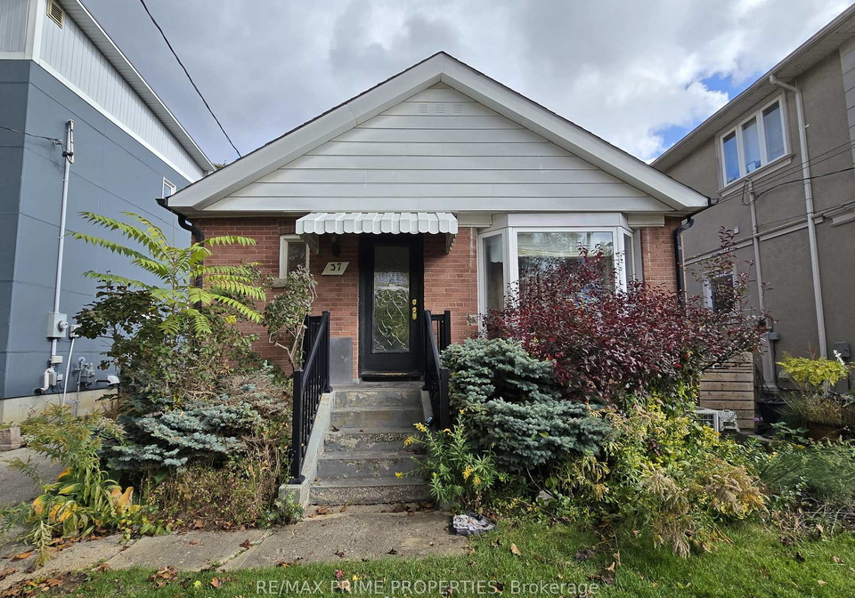 37-marilyn-crescent-east-york-ontario-e12477475