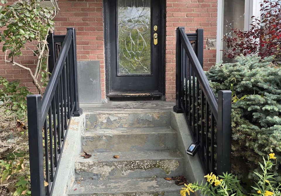 37-marilyn-crescent-east-york-ontario-e12477475