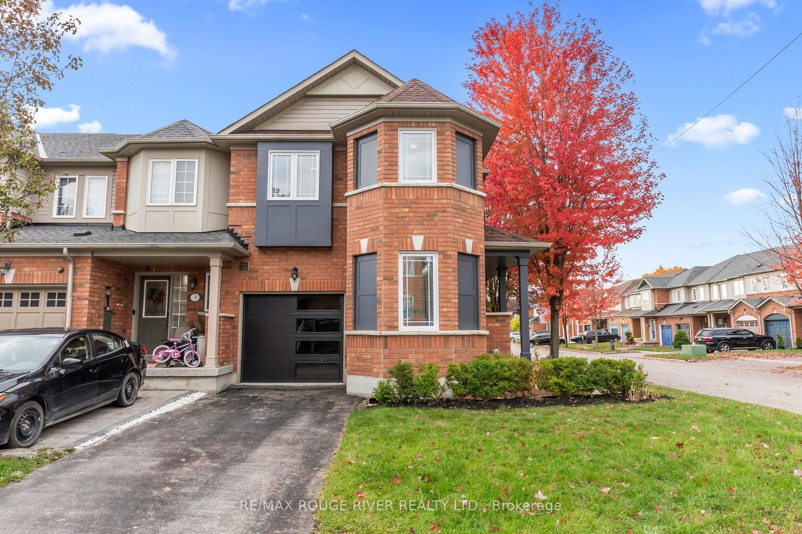 32-beer-crescent-ajax-ontario-e12477510