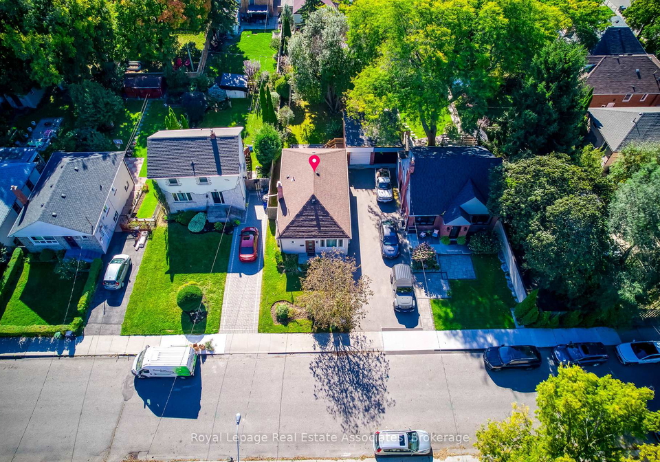 21-brenton-street-east-york-ontario-e12477585