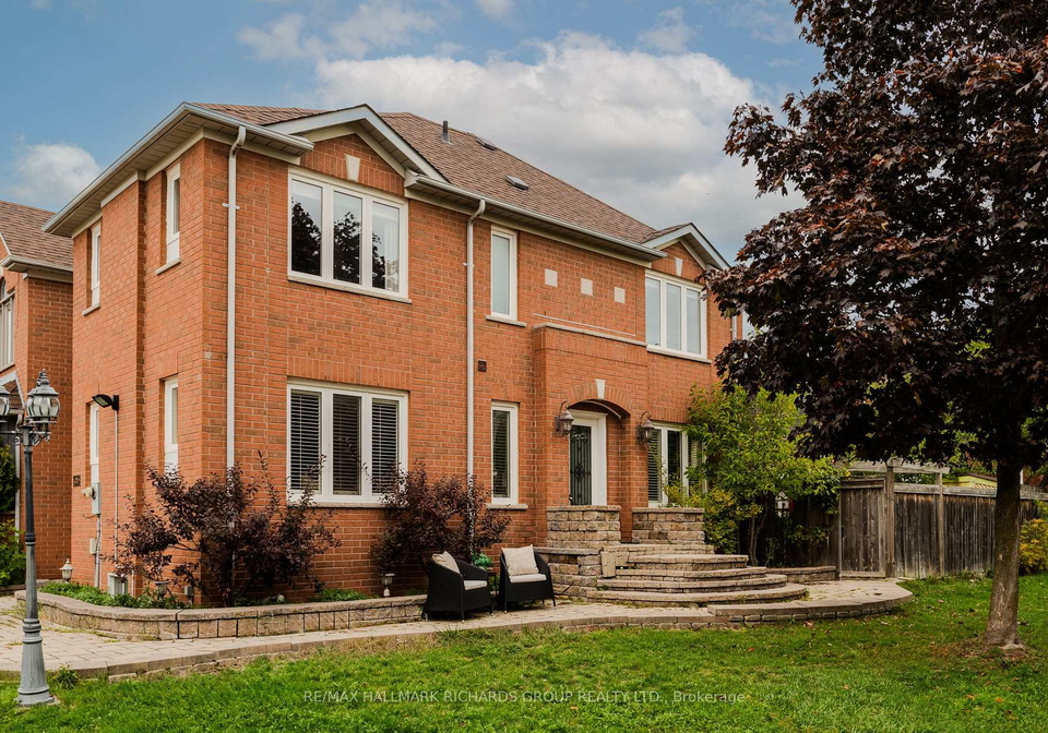 1531-arcadia-square-pickering-ontario-e12477760