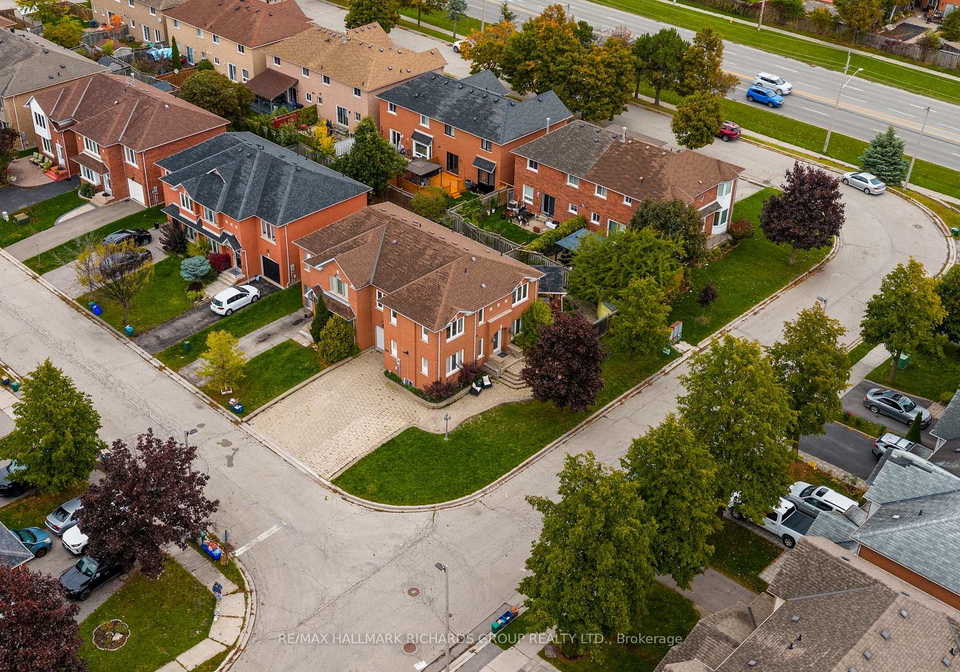 1531-arcadia-square-pickering-ontario-e12477760