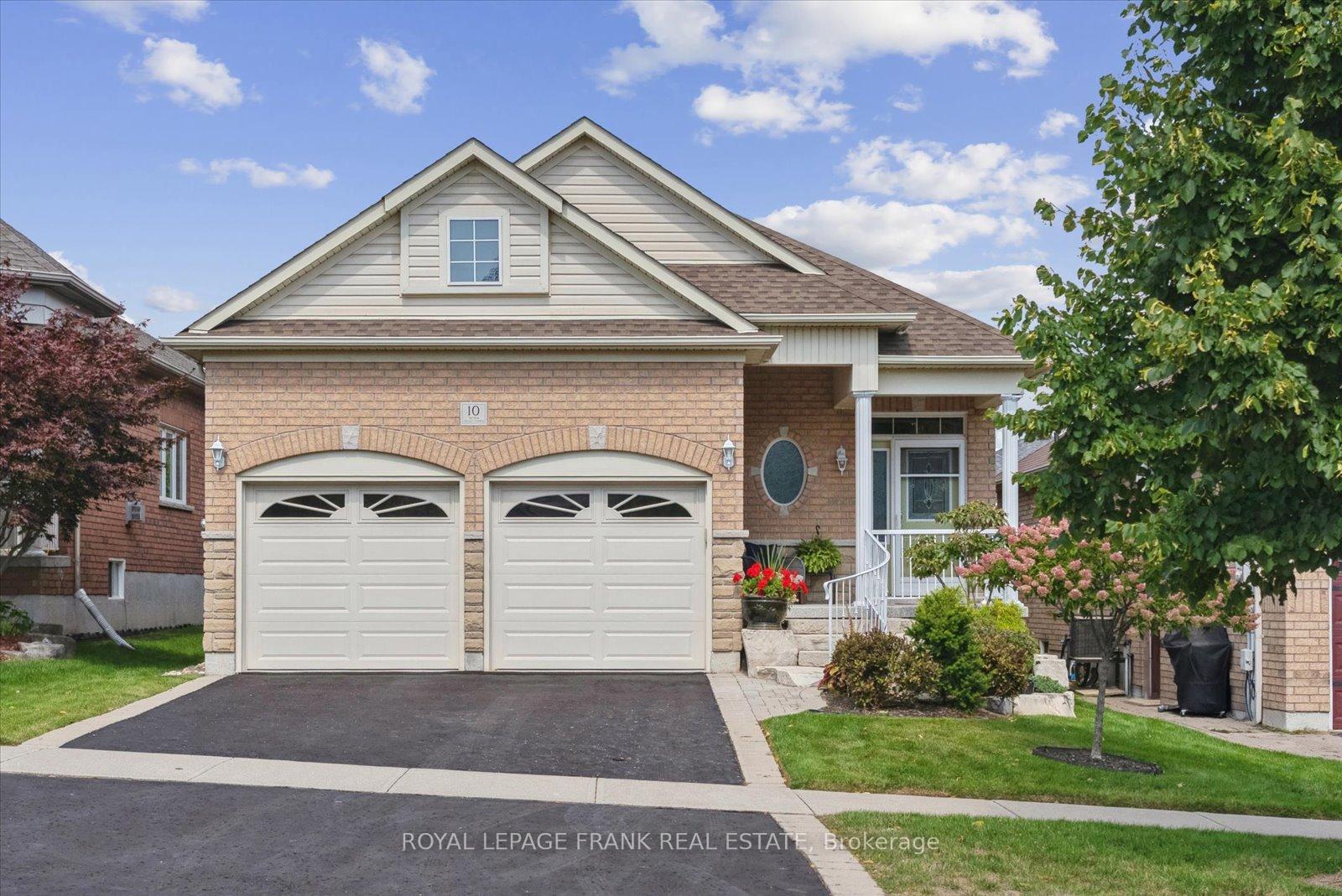 10-bingham-gate-clarington-ontario-e12477844
