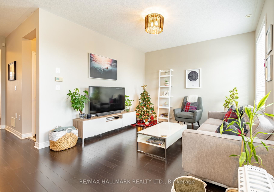 67-enroutes-street-toronto-ontario-e12478091