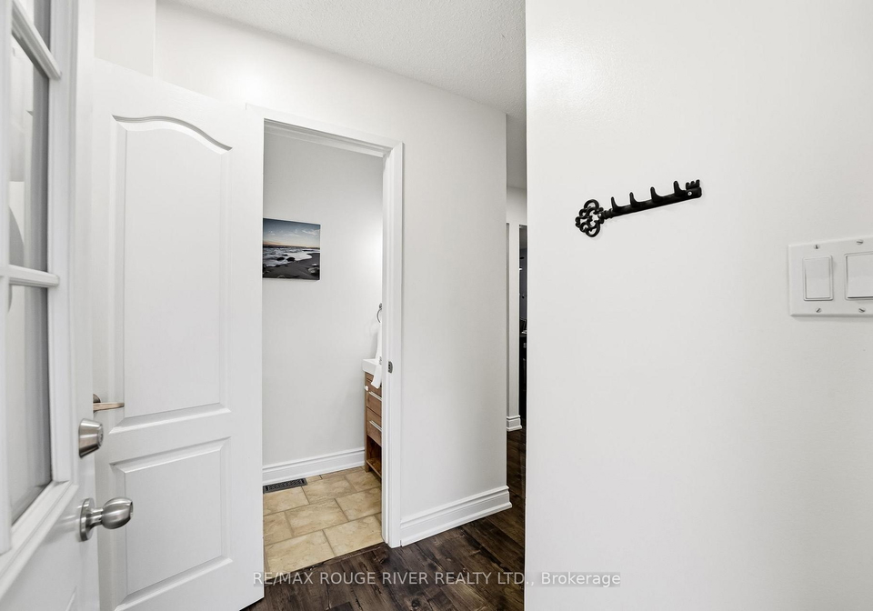 244-northminster-court-oshawa-ontario-e12478953