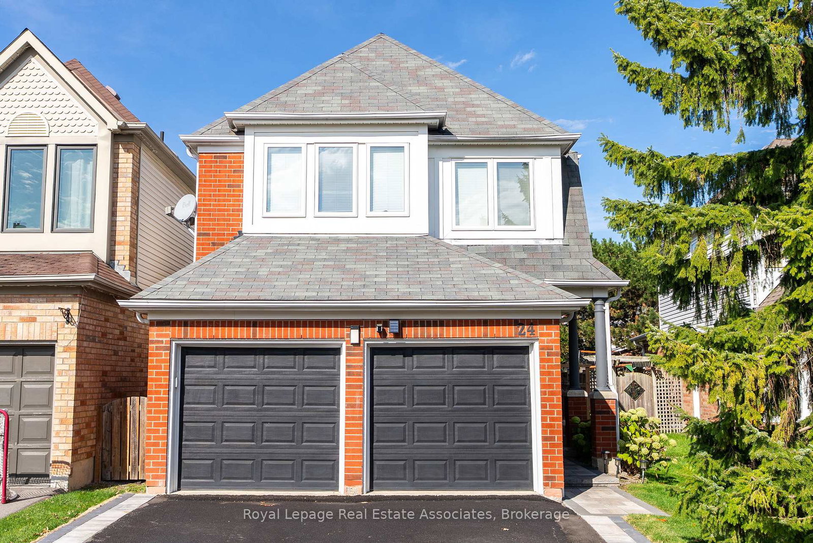 24-spinning-lane-whitby-ontario-e12479271