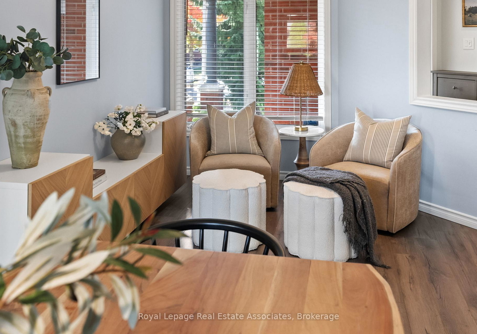 24-spinning-lane-whitby-ontario-e12479271