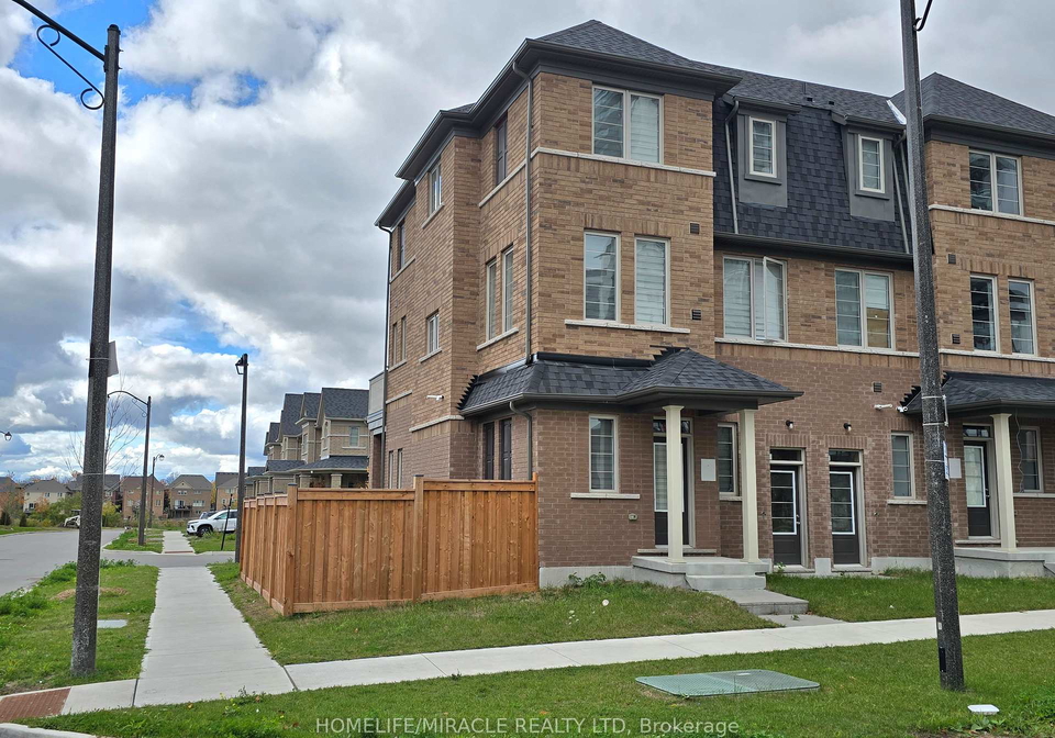 135-air-dancer-crescent-oshawa-ontario-e12479599