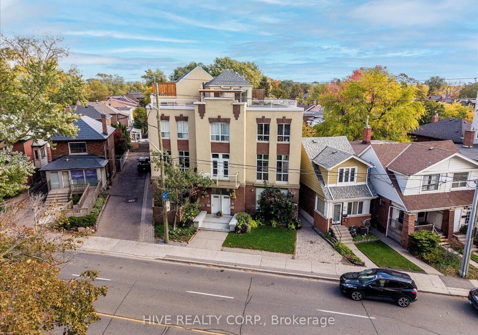 957-broadview-avenue-east-york-ontario-e12479660