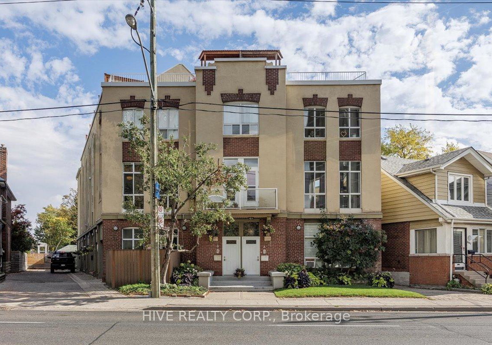 957-broadview-avenue-east-york-ontario-e12479660