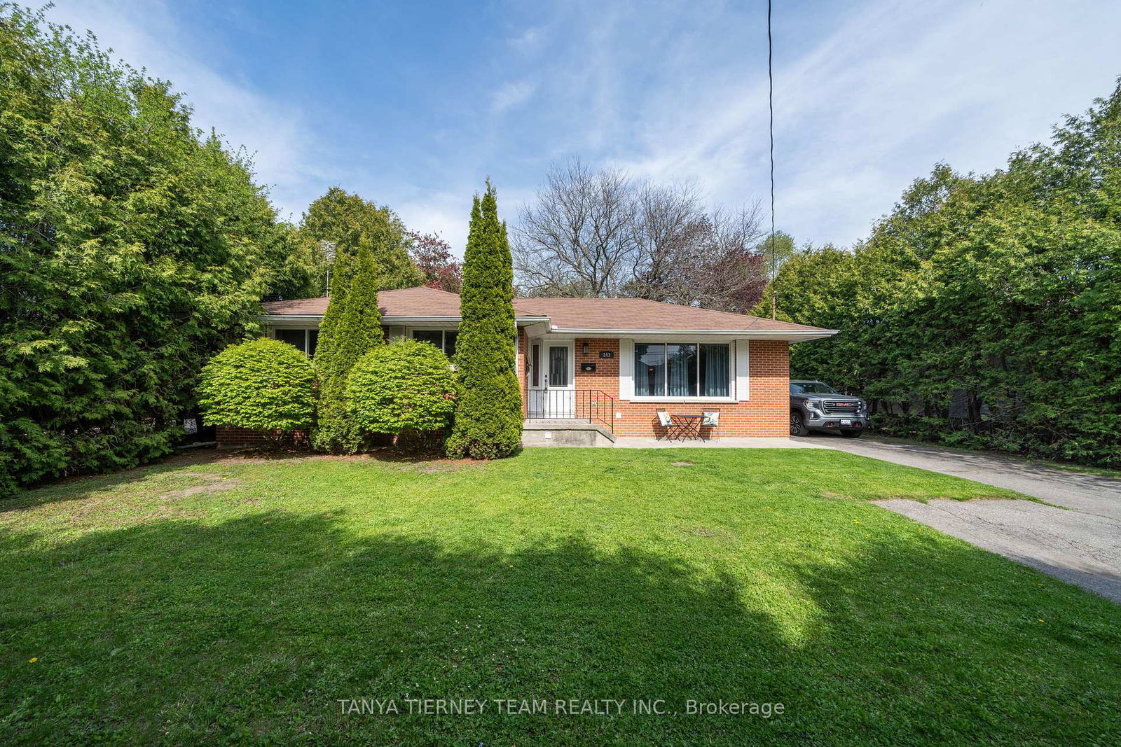 243-garrard-road-whitby-ontario-e12480378