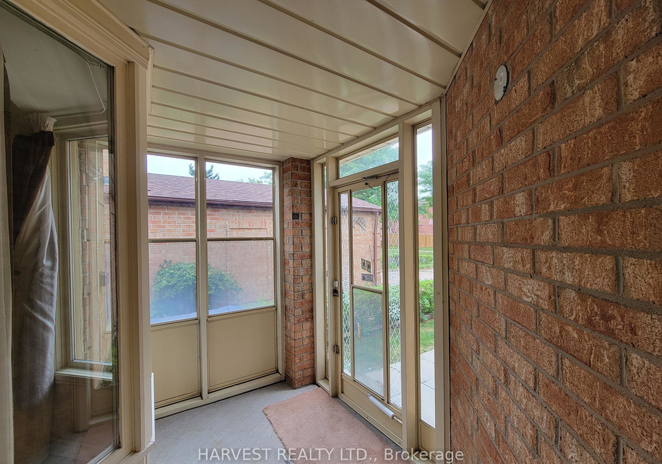 25-nettlecreek-crescent-scarborough-ontario-e12480424