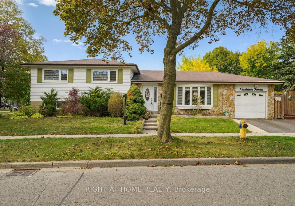 1-sealstone-terrace-scarborough-ontario-e12481784