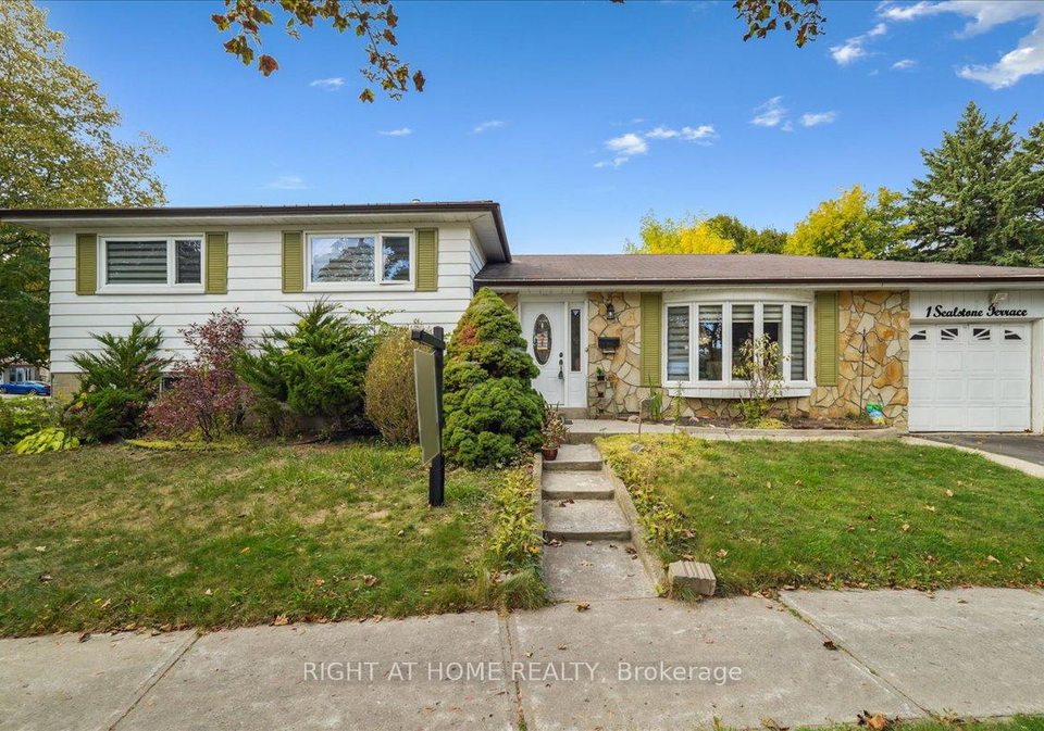 1-sealstone-terrace-scarborough-ontario-e12481784