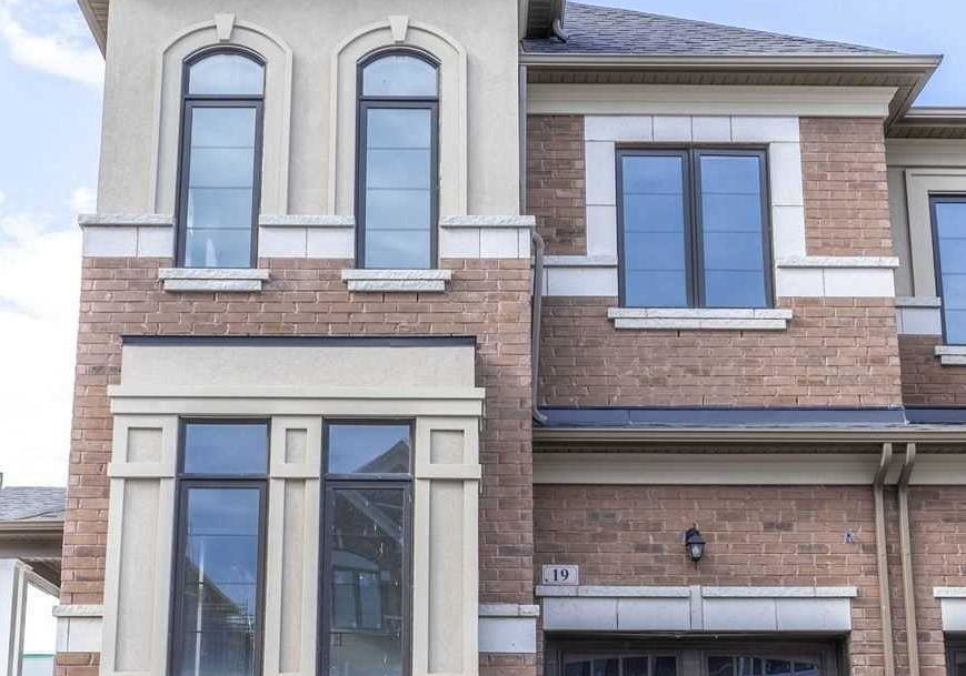 19-oreilly-street-whitby-ontario-e12482813