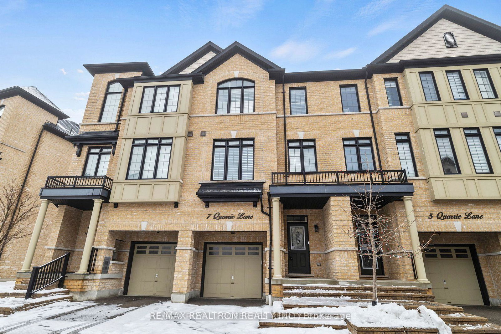 7-quarrie-lane-ajax-ontario-e12482881