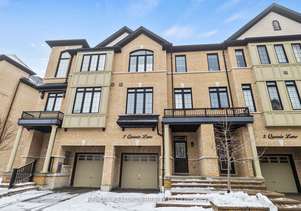7-quarrie-lane-ajax-ontario-e12482881