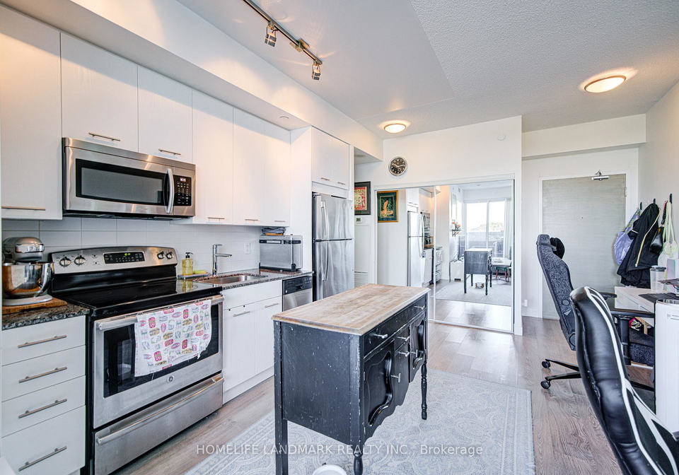 2055-danforth-avenue-toronto-ontario-e12483252