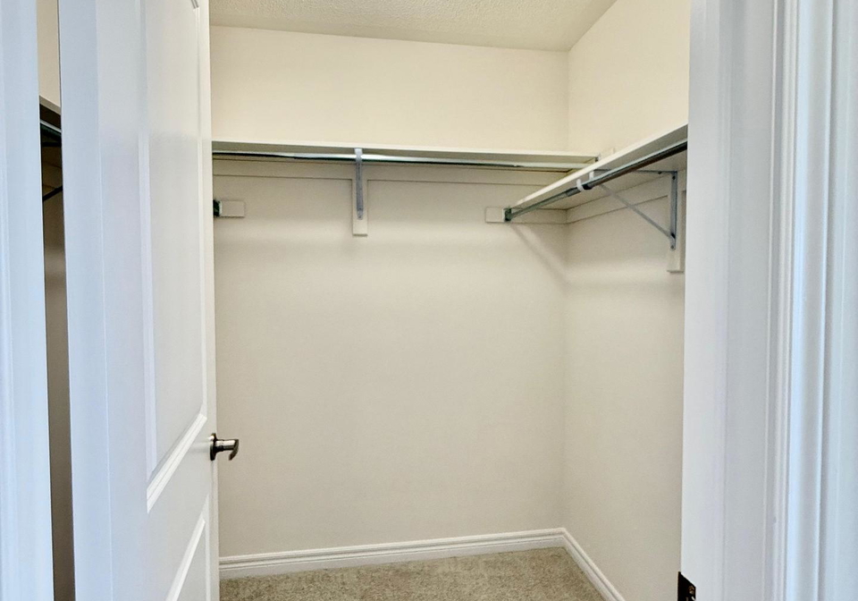 2067-horace-duncan-crescent-oshawa-ontario-e12483895