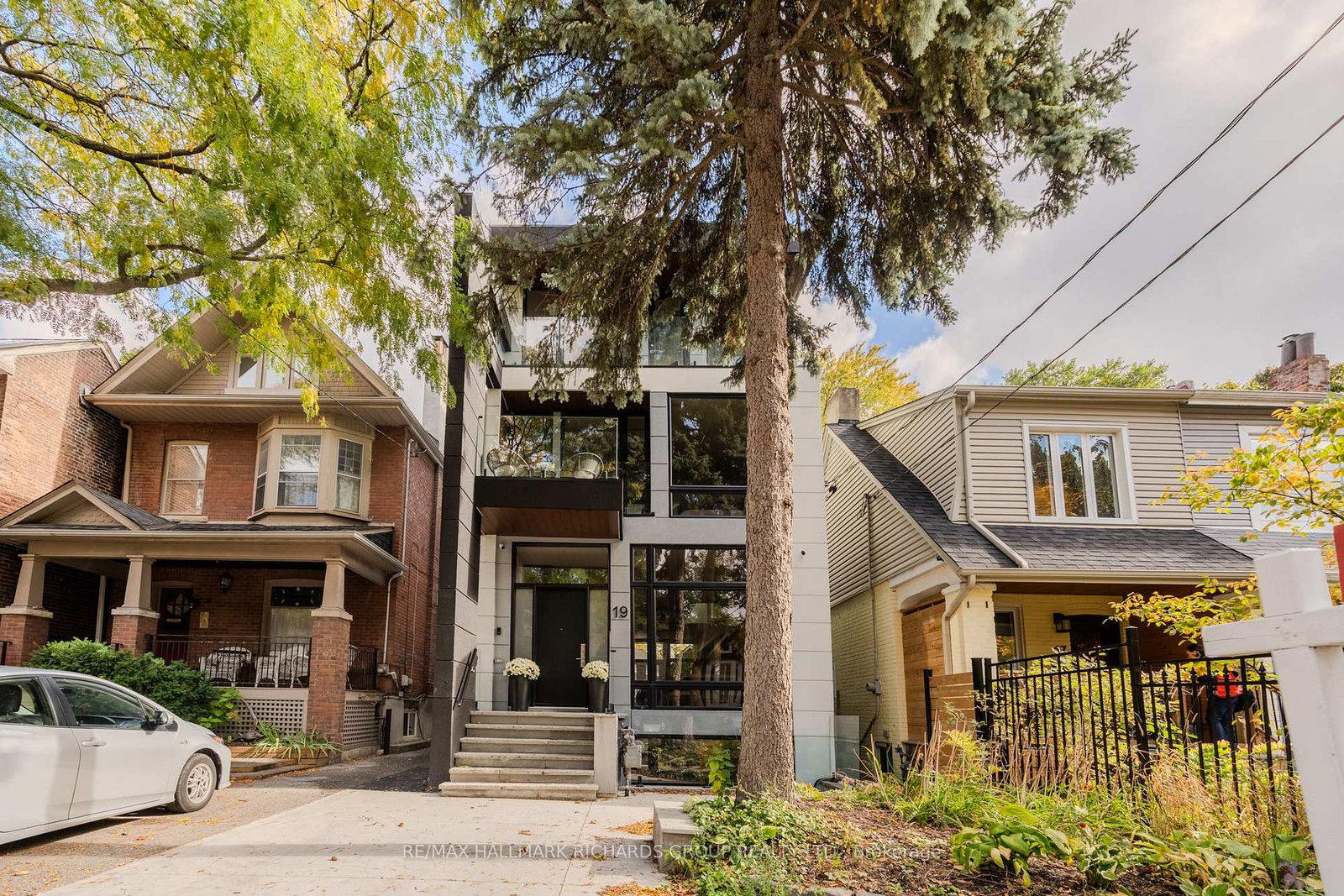 19-devon-road-toronto-ontario-e12484695