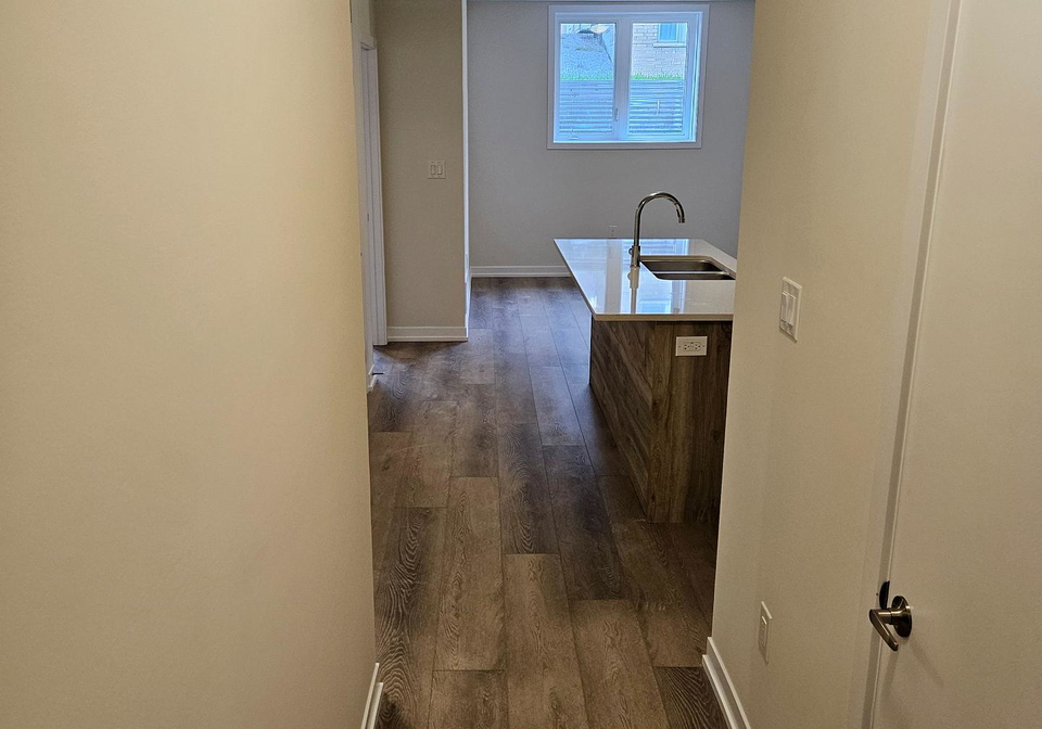 22-ziibi-way-clarington-ontario-e12484726