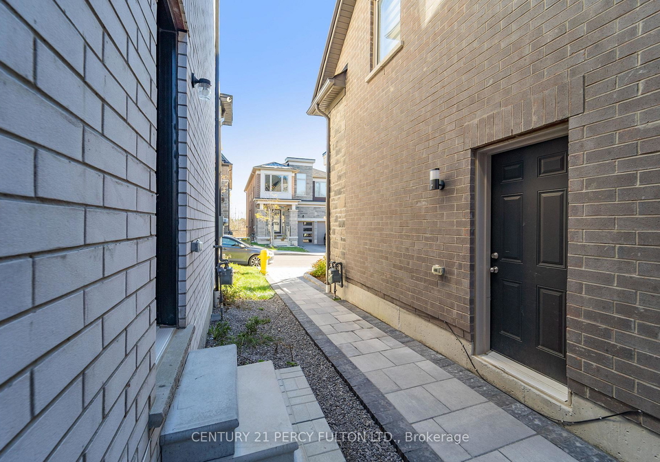 400-finch-avenue-pickering-ontario-e12484798