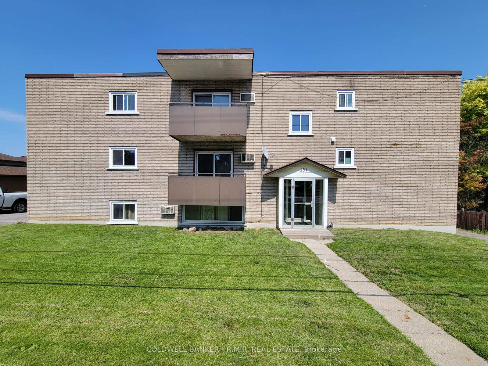 251-liberty-street-n-clarington-ontario-e12485277