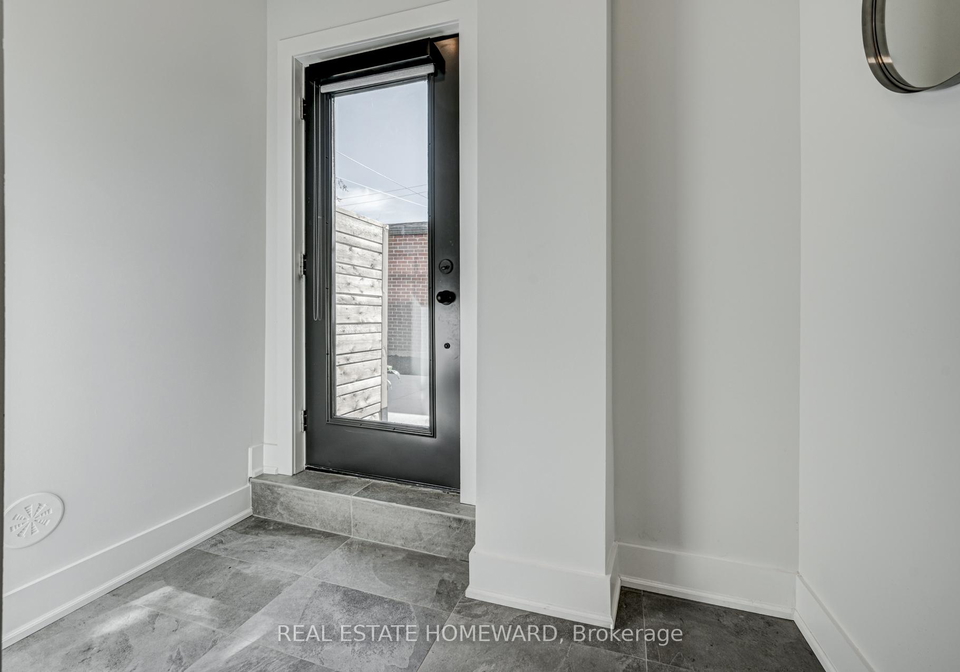 40-dewhurst-boulevard-east-york-ontario-e12485639