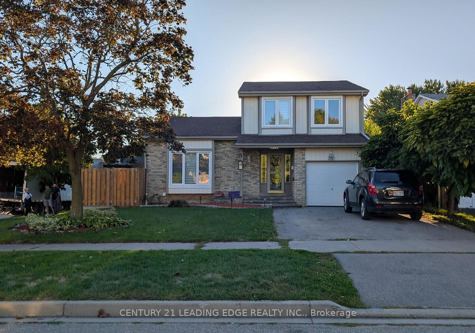 1246-canborough-crescent-pickering-ontario-e12485785