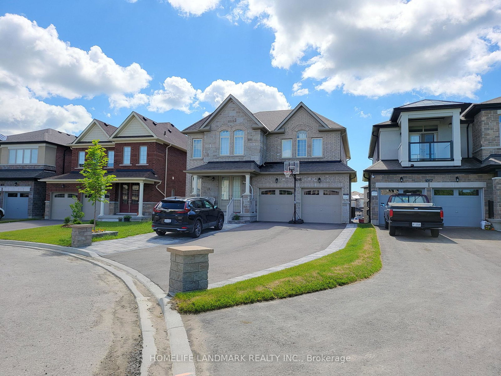 1015-kingpeak-crescent-pickering-ontario-e12485951