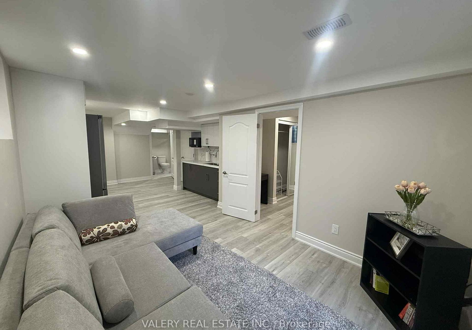 88-telegraph-drive-whitby-ontario-e12486588