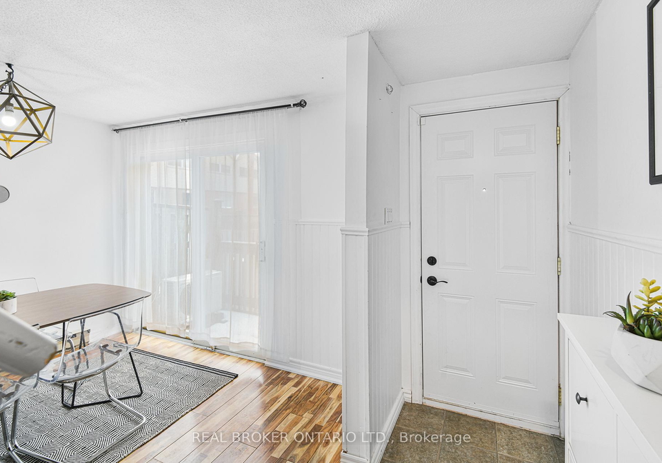 1666-queen-street-e-toronto-ontario-e12486736