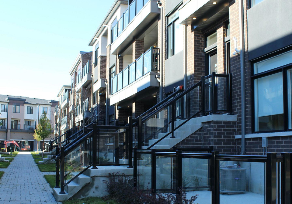 1695-dersan-street-pickering-ontario-e12487038