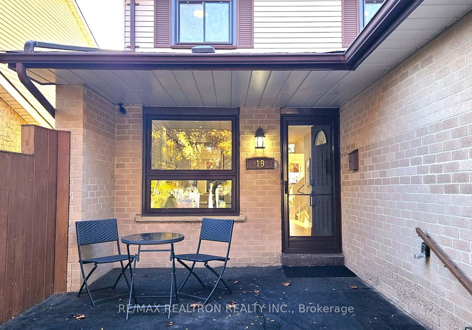 19-pondtail-drive-scarborough-ontario-e12487085