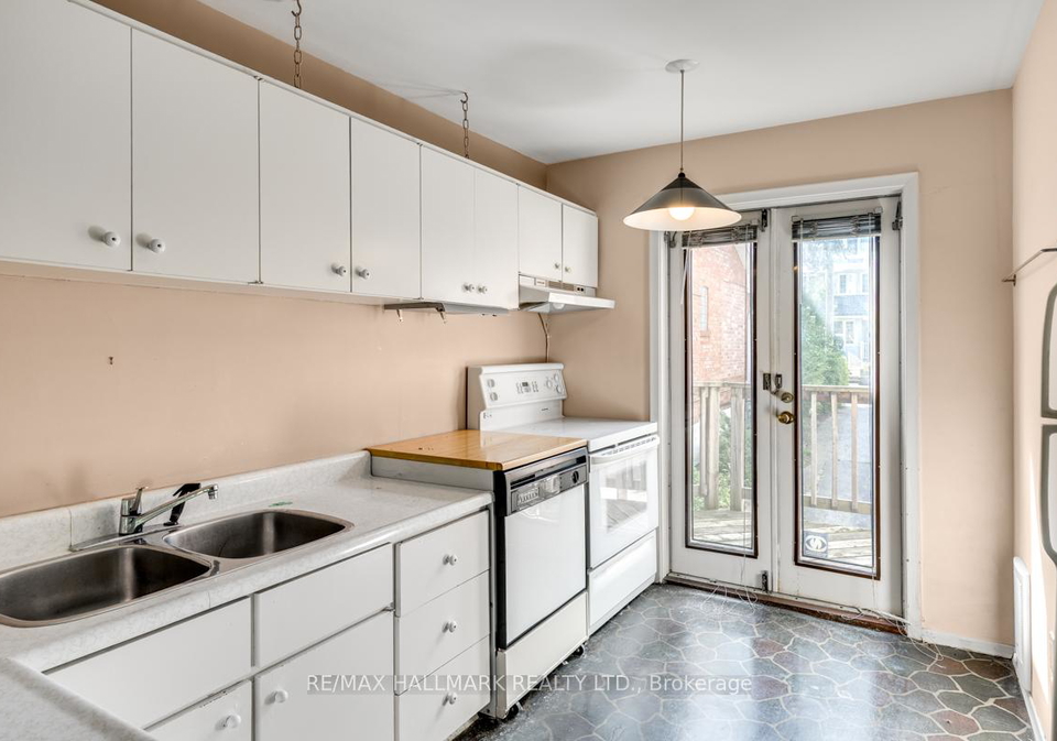 5-bowmore-road-toronto-ontario-e12487676
