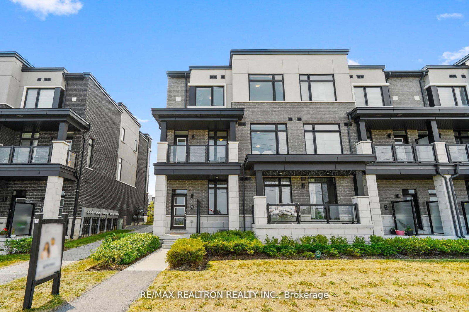 2550-castlegate-crossing-pickering-ontario-e12487864