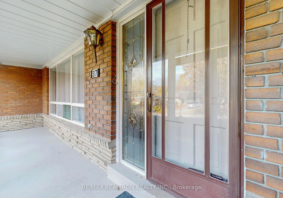 37-satok-terrace-scarborough-ontario-e12488510