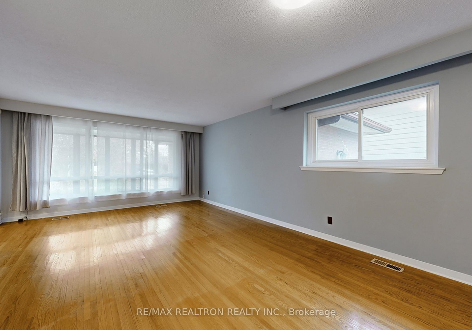 37-satok-terrace-scarborough-ontario-e12488612